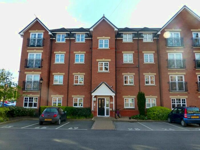 2 Bedroom Flat To Rent In Fog Lane, Manchester, M19