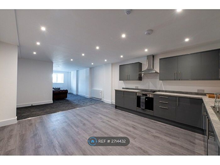 2 Bedroom Flat To Rent In Dock Street, Fleetwood, FY7