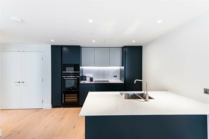 1 Bedroom Apartment To Rent In Harcourt Tower Marsh Wall London, E14