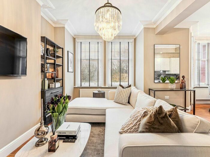 1 Bedroom Flat To Rent In Hamlet Gardens, King Street, W6