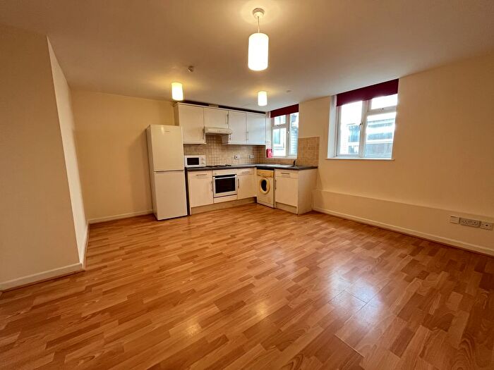 1 Bedroom Flat To Rent In Minton Chambers, Westover Road, Bournemouth, BH1