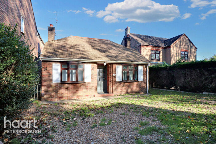 4 Bedroom Chalet For Sale In Peterborough Road, Peterborough, PE7