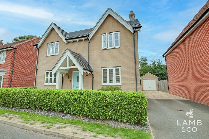 3 Bedroom Detached House For Sale In Abrey Close, Great Bentley, Colchester, CO7