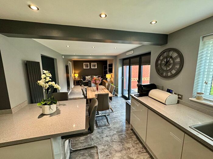 4 Bedroom Detached House For Sale In Bluebell Drive, Bedworth, CV12