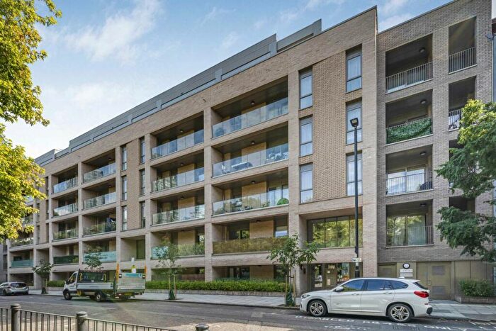 2 Bedroom Flat To Rent In Lever Street, London, EC1V