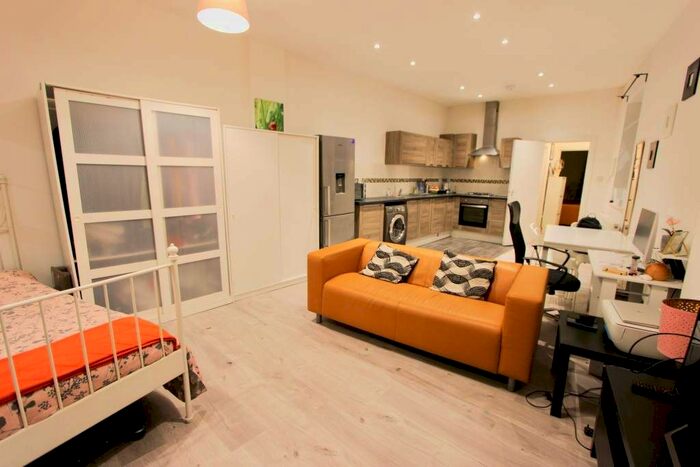 1 Bedroom Flat To Rent In Byron Road, Harrow, HA3