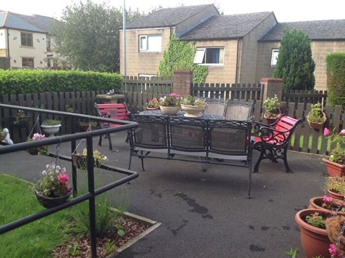 1 Bedroom Flat To Rent In Hatfield Road, Bradford, West Yorkshire, BD2