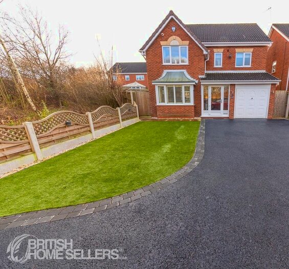 4 Bedroom Detached House For Sale In Honeysuckle Way, Great Wyrley, Walsall, Staffordshire, WS6