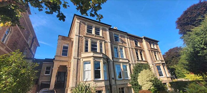 2 Bedroom Apartment To Rent In Top Floor Front Flat, Canynge Road, BS8