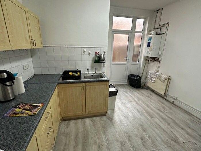 4 Bedroom Terraced House To Rent In Arnside Street, Manchester, M14