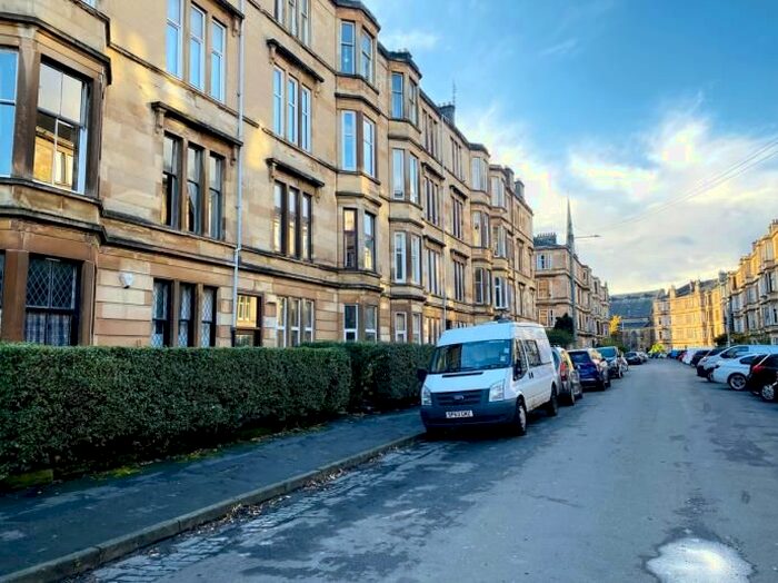 4 Bedroom Flat To Rent In Albert Avenue, Glasgow, G42