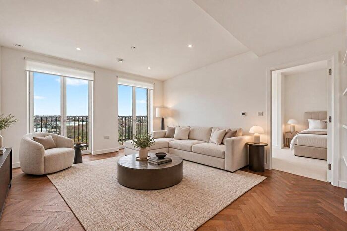 1 Bedroom Apartment To Rent In Delamrre House, Brent Cross, NW2