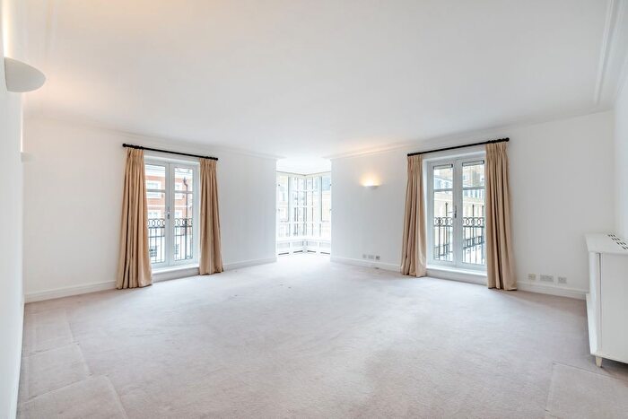 2 Bedroom Flat To Rent In Oak Lodge, Chantry Square London, W8