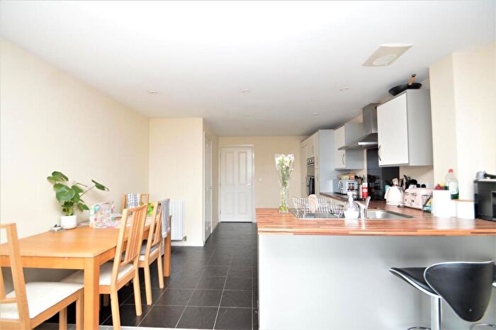 4 Bedroom House To Rent In Wordsworth Road, Horfield, Bristol, BS7