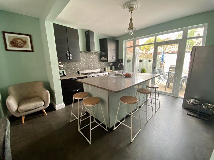 3 Bedroom Town House For Sale In Albert Street, Holbeach, PE12