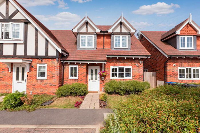 2 Bedroom Semi-Detached House For Sale In Colborne Close, Iver Heath, SL0