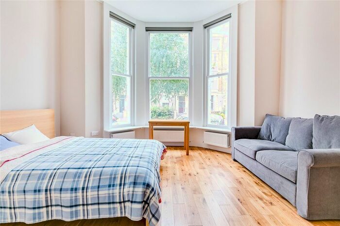 Studio To Rent In Longridge Road, Earls Court, SW5