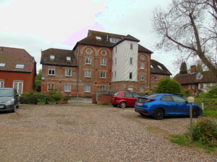2 Bedroom Flat To Rent In Hawks Mill, Needham Market, IP6