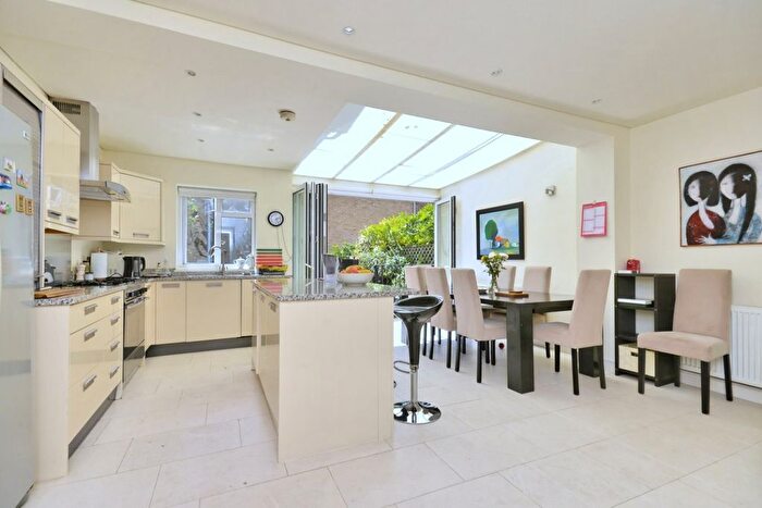 5 Bedroom Detached House To Rent In Warwick Avenue, Maida Vale, London, W9