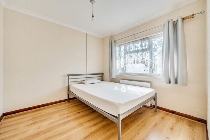 1 Bedroom Maisonette To Rent In Tamar Way, Langley, Slough, SL3