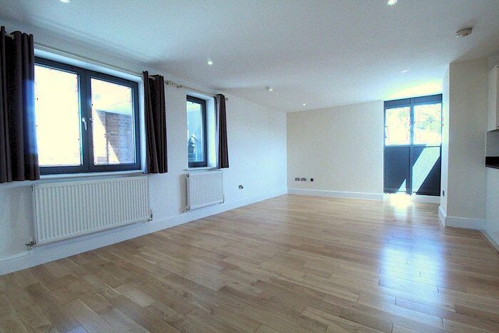 2 Bedroom Flat To Rent In Pinner Road, North Harrow, HA1