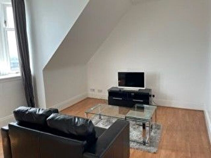 2 Bedroom Flat To Rent In Castlehill, City Centre, Aberdeen, AB11