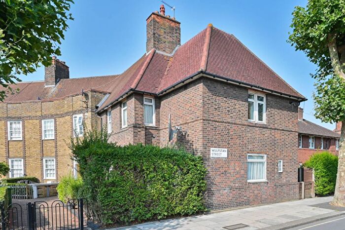 3 Bedroom End Of Terrace House To Rent In Wulfstan Street, East Acton, London, W12