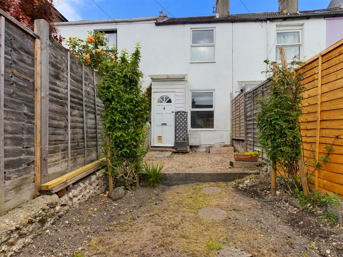 2 Bedroom Terraced House To Rent In Freehold Terrace, Brighton, BN2