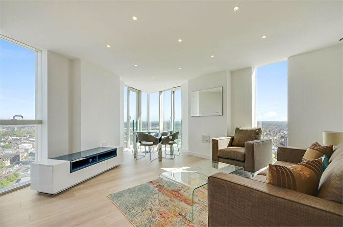 2 Bedroom Apartment To Rent In Saffron Central Square, Croydon, CR0