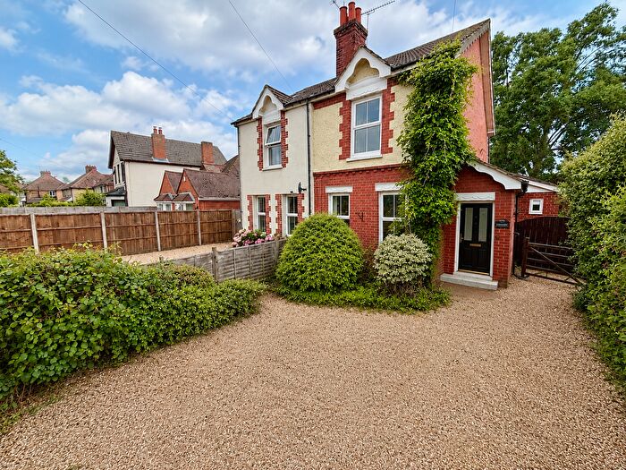 2 Bedroom Semi-detached House For Sale In Mytchett Road, Mytchett, Camberley, GU16