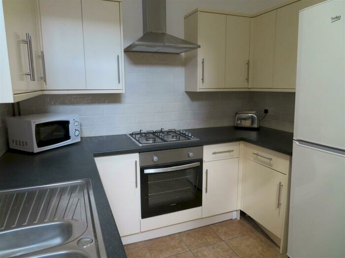 6 Bedroom House To Rent In ** Stunning Student House ** Haslemere Road, Southsea, PO4