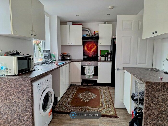 3 Bedroom Semi-Detached House To Rent In St Dunstans Road, Hounslow, TW4