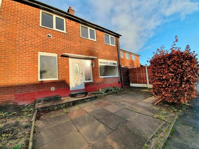 3 Bedroom House To Rent In Ryelands Crescent, Ashton-On-Ribble, Preston, PR2