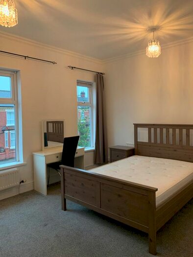 3 Bedroom Terraced House To Rent In Gerald Road, Salford, M6