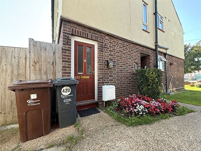 4 Bedroom Flat To Rent In Rainham Road South, Dagenham, RM10