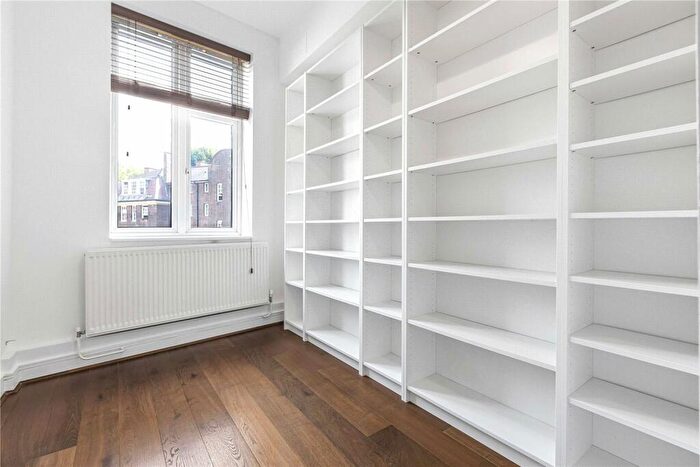 2 Bedroom Apartment To Rent In Boundary Street, Shoreditch, London, E2