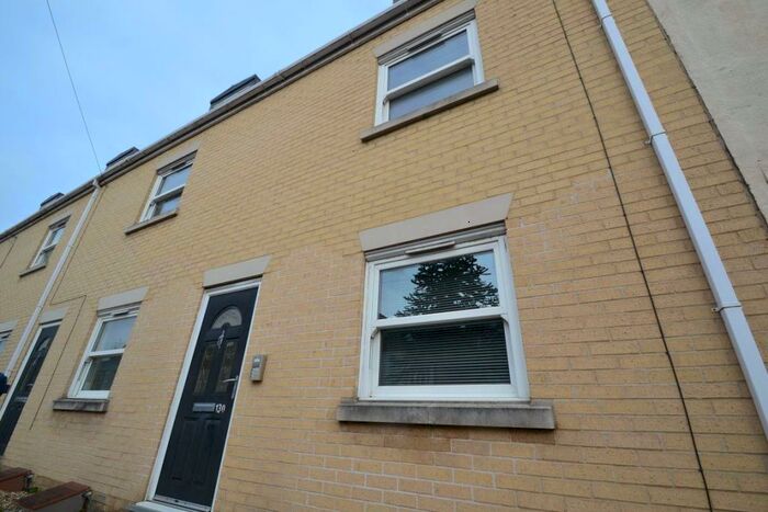 2 Bedroom Apartment To Rent In Victoria Road, Cambridge, CB4