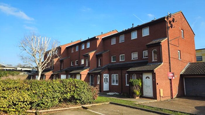 1 Bedroom Flat To Rent In Deans Gate Close, London, SE23