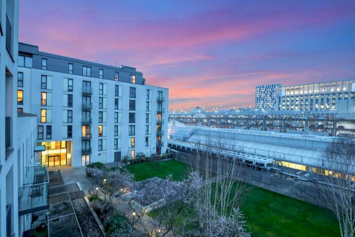 1 Bedroom Apartment To Rent In The Hayes, Cardiff, CF10