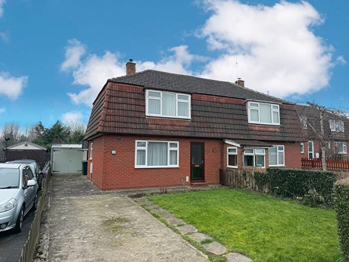 3 Bedroom Semi-Detached House To Rent In Stanberrow Road, Hereford, HR2