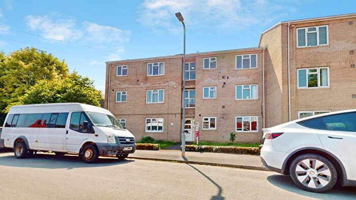 1 Bedroom Flat To Rent In Hazelhurst Road, Cardiff, Llandaff North, CF14