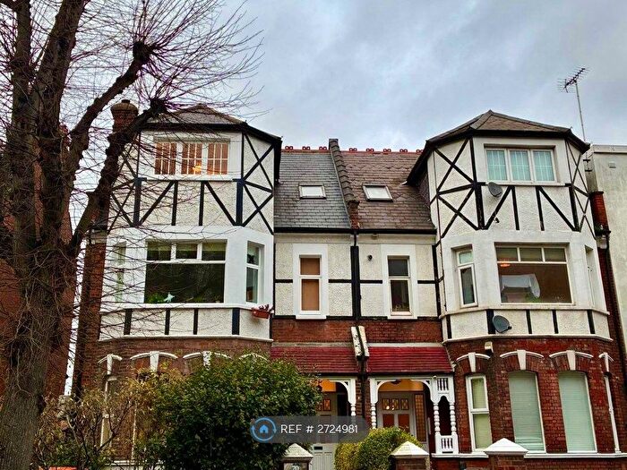 2 Bedroom Flat To Rent In Crouch Hall Road, London, N8