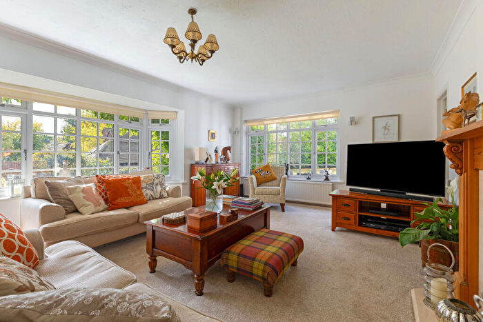 4 Bedroom Detached Bungalow For Sale In Farnham Lane, Haslemere, GU27