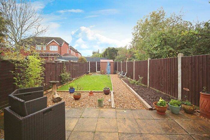 3 Bedroom End Of Terrace House For Sale In Bilbury Close, Redditch, B97