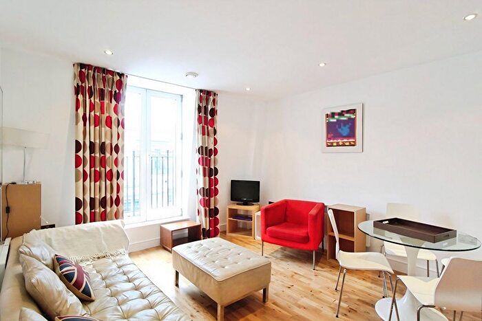 2 Bedroom Flat To Rent In Bedford Chambers, Bedford Street, Leeds, LS1