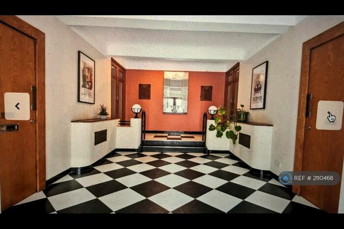 2 Bedroom Flat To Rent In Barnes High Street, London, SW13