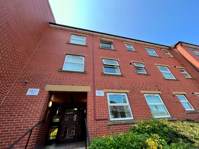 1 Bedroom Ground Flat To Rent In Wesley Road, Leeds, West Yorkshire, LS12