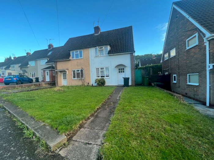 2 Bedroom Semi-Detached House To Rent In Ketley Hill Road, Dudley, West Midlands, DY1