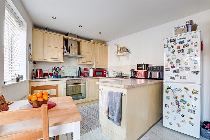 2 Bedroom Flat For Sale In Dukes Court, Portland Road, Hucknall, Nottinghamshire, NG15
