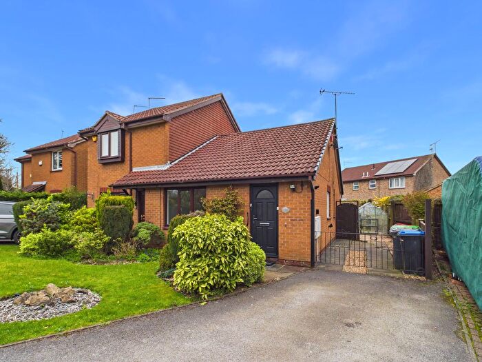 2 Bedroom Semi-Detached Bungalow For Sale In Sutton Road, Kirkby-In-Ashfield, Nottinghamshire, NG17